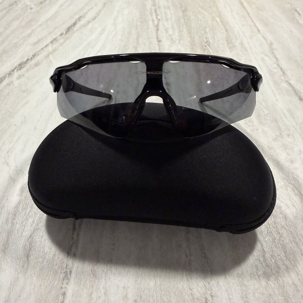 Oakley Radar EV Path OO9208-05 Polished Black Prizm Polarized - Picture 4 of 5